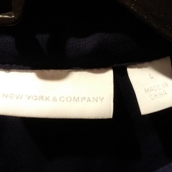 3 Ladies Blouses with Tie - Picture 2 of 4